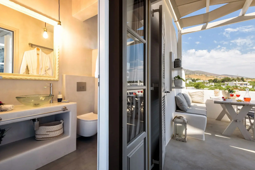 Blue Waves Suites & Apartments - To Kyma