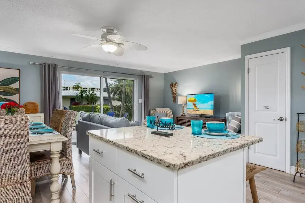 Jamaica Royale Townhome #2 - Steps From Beach
