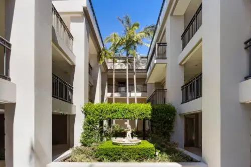 Woolloomooloo Self Contained Modern Apartment