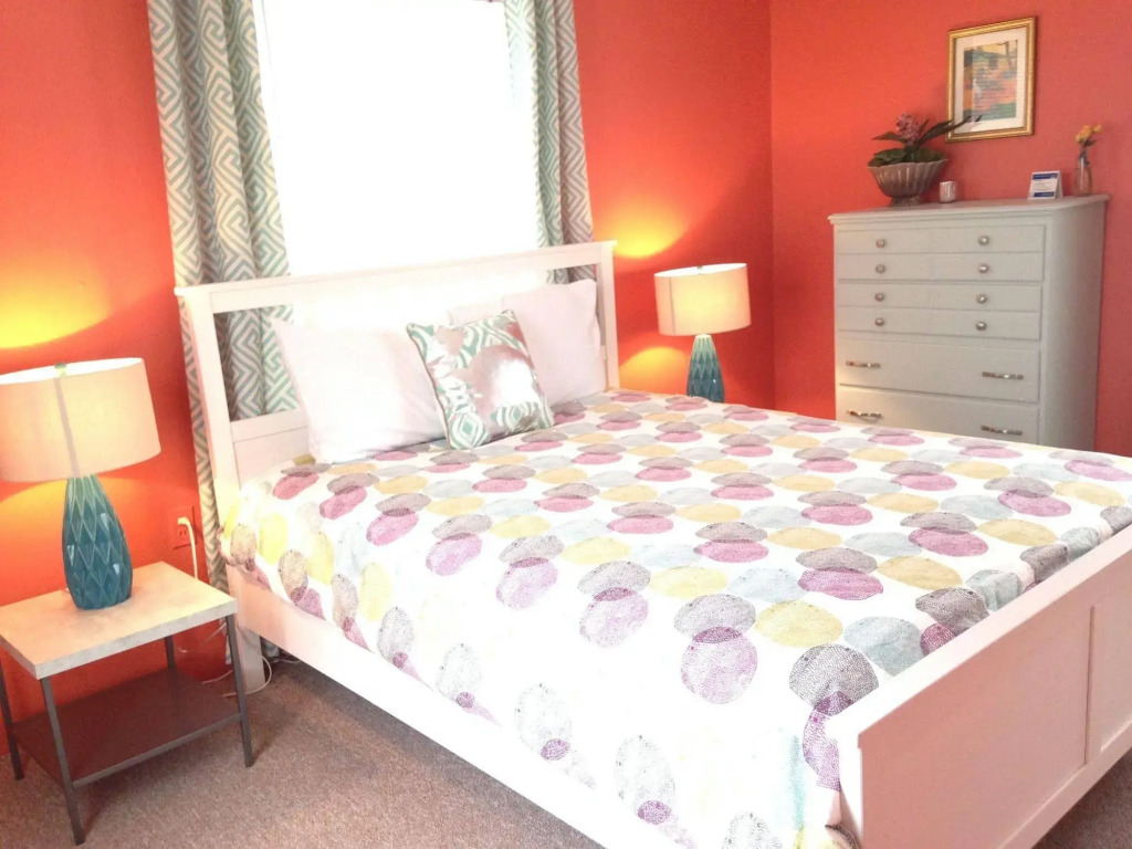 Sunset Inn & Cottages