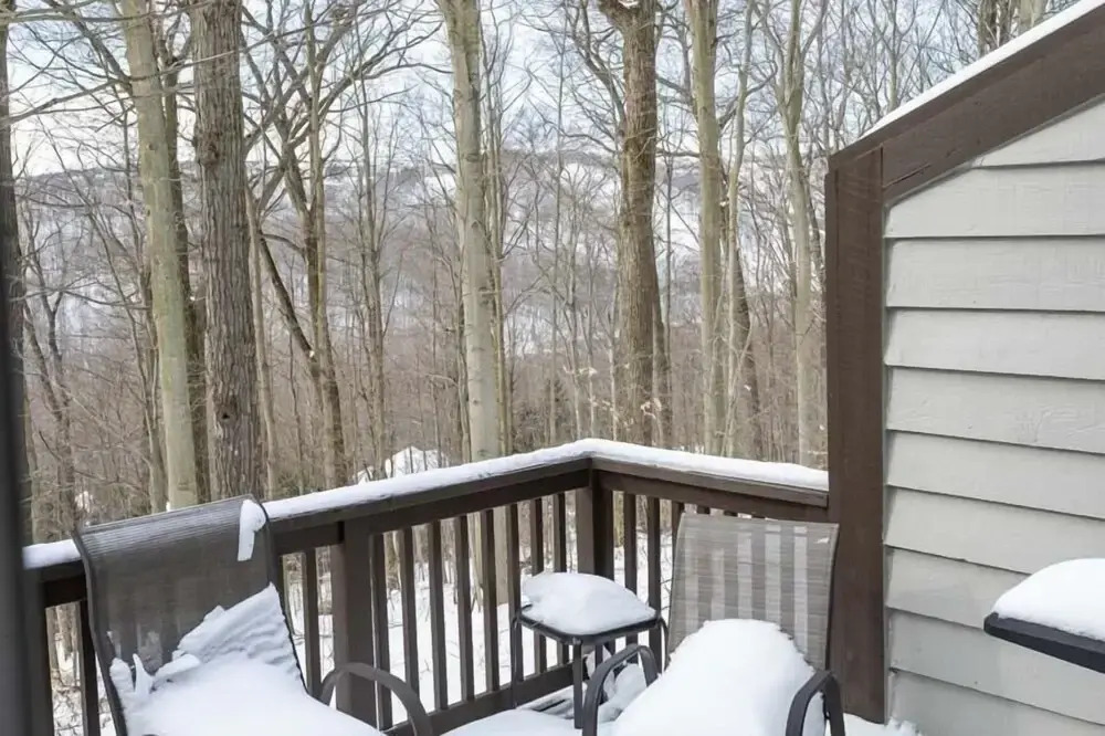 Seven Springs 3 BR Deluxe Condo, Near Golf Course by RedAwning