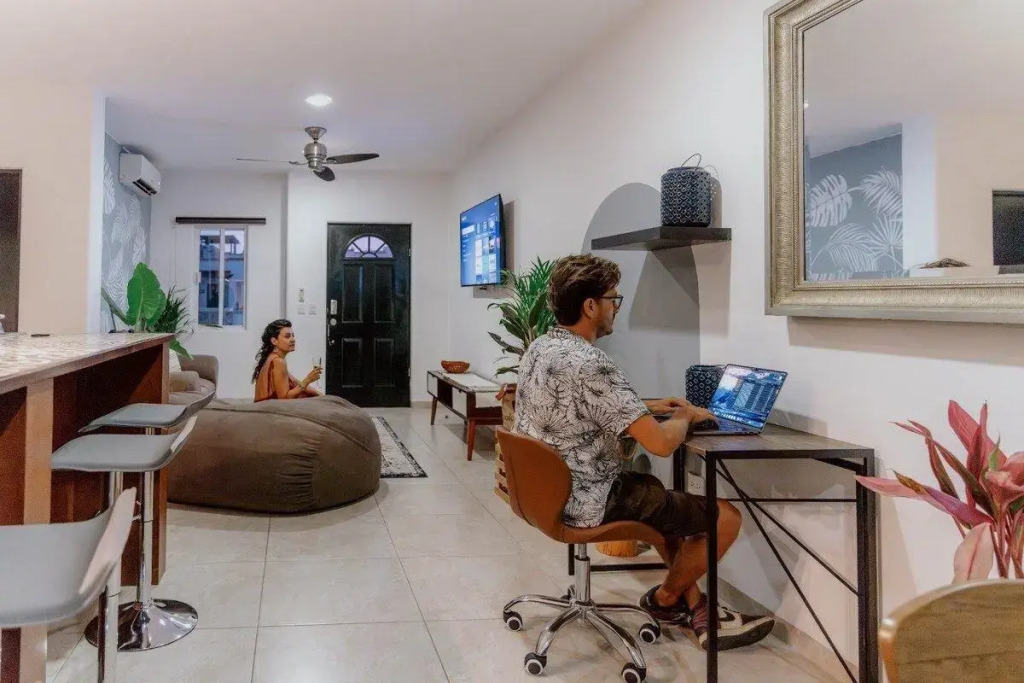 Relajante Y Céntrico Condo!
