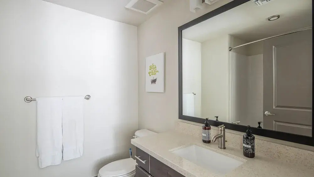 WanderJaunt Luxe Central Phoenix Apts