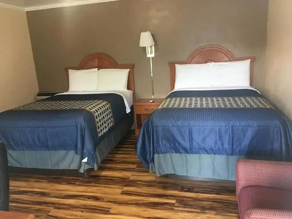 Hilltop Inn