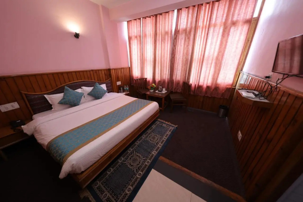 Hotel Yak