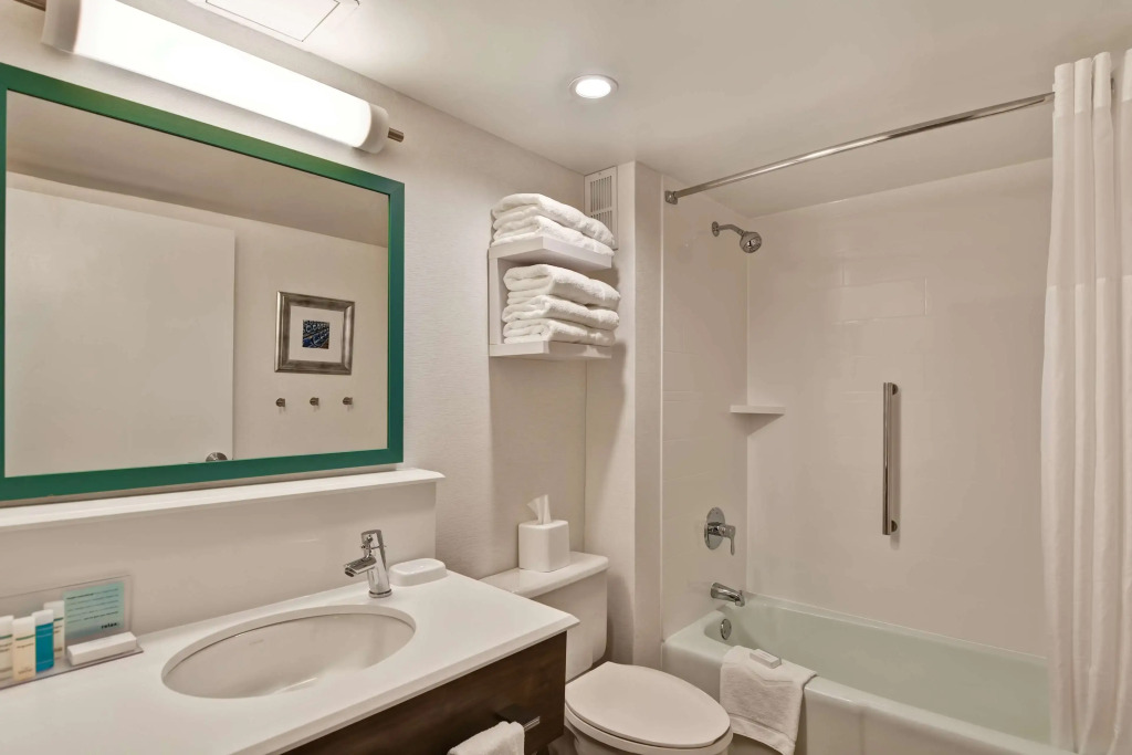 Hampton Inn State College