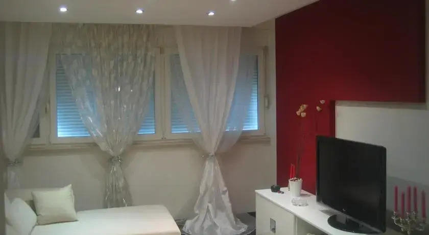 Apartment Near City Center