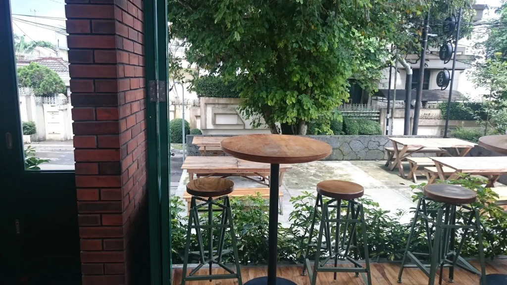 Olivers Hostelry