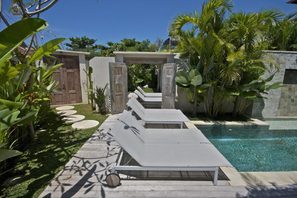 Villa Pantai Indah