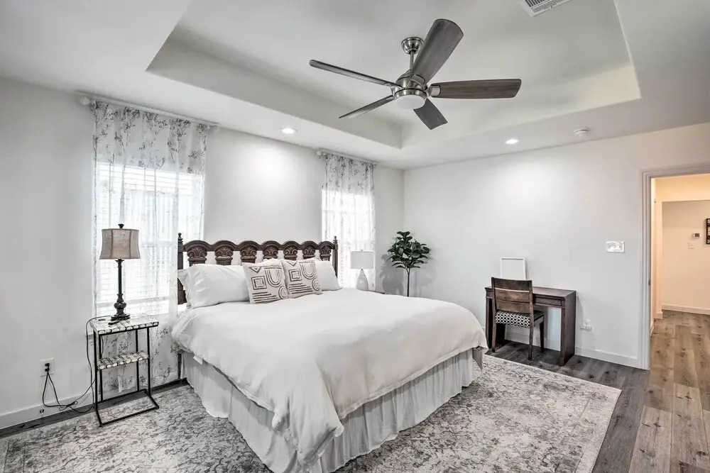 ~ 12 Mi to Dtwn: Dallas Area Suburban Home w/ Yard