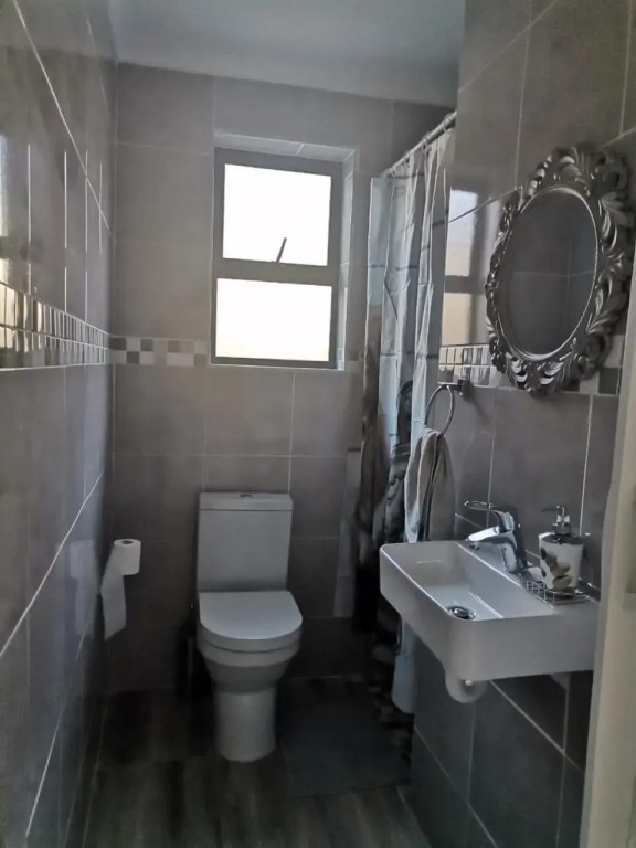 Jangada cottage sun valley fish hoek