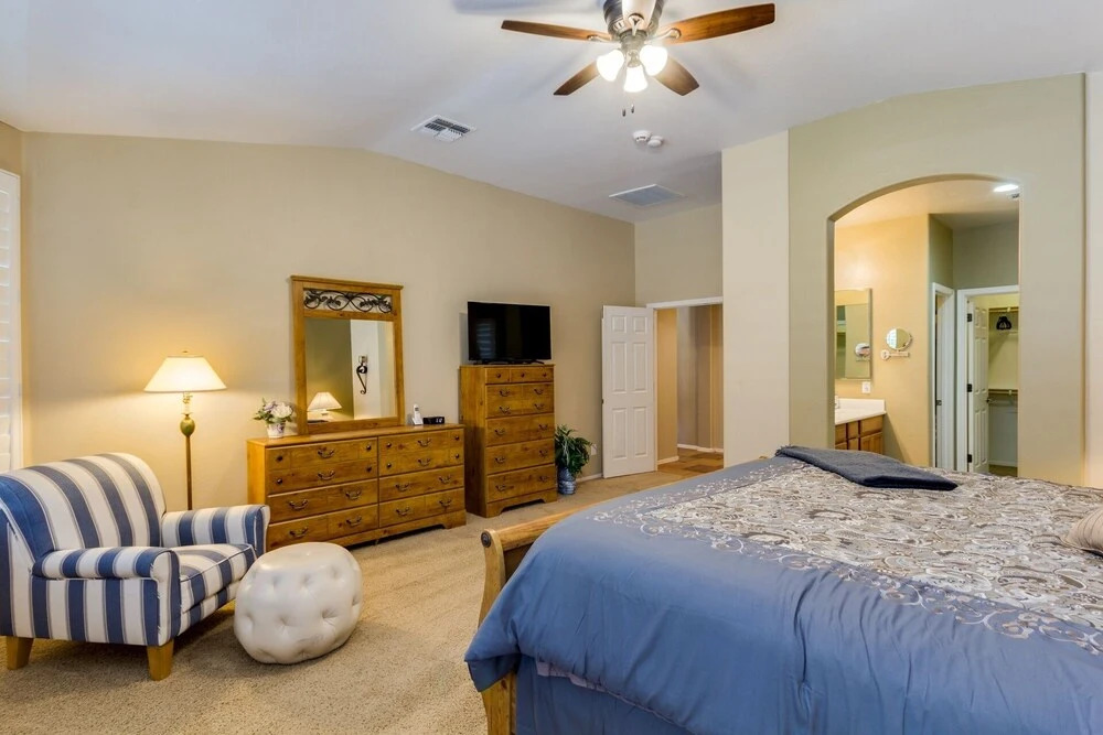 Pointsettia - 4 Br Home