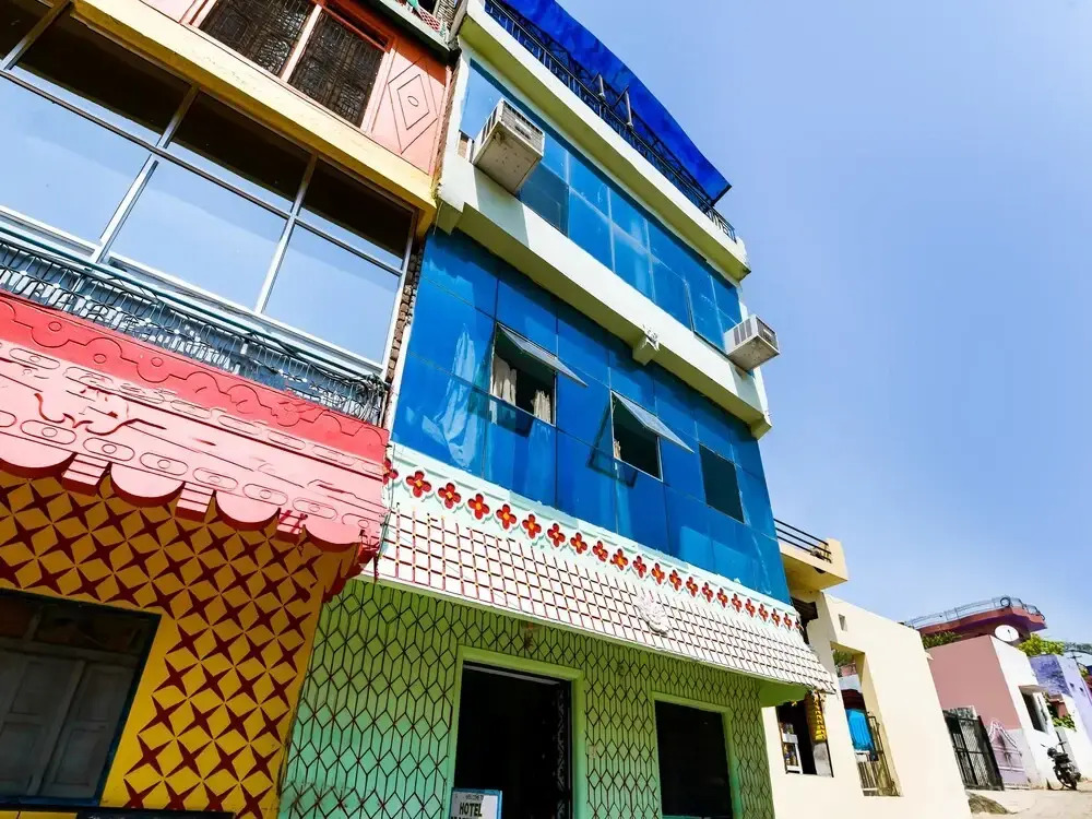 SPOT ON 36985 Praful Palaces