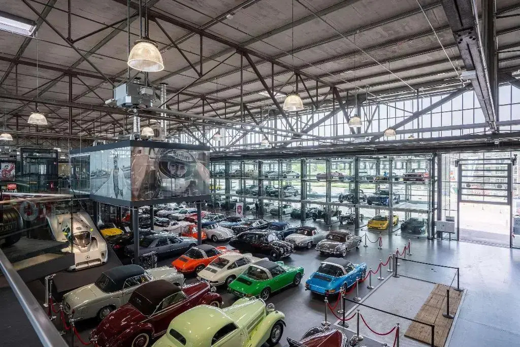 V8 Hotel Köln at MOTORWORLD