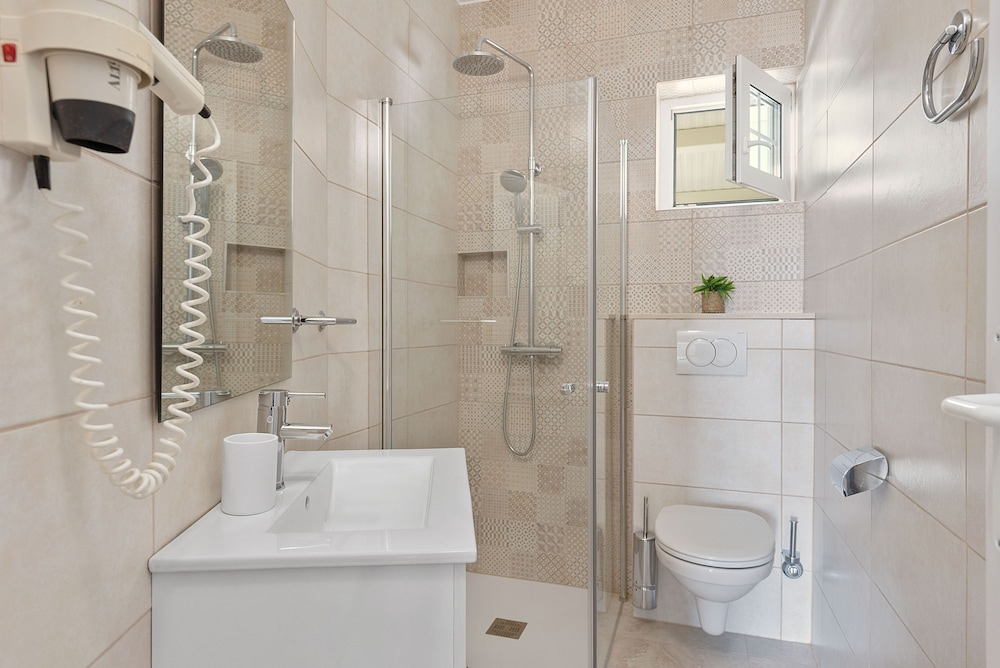Superior Apartment Tania 4