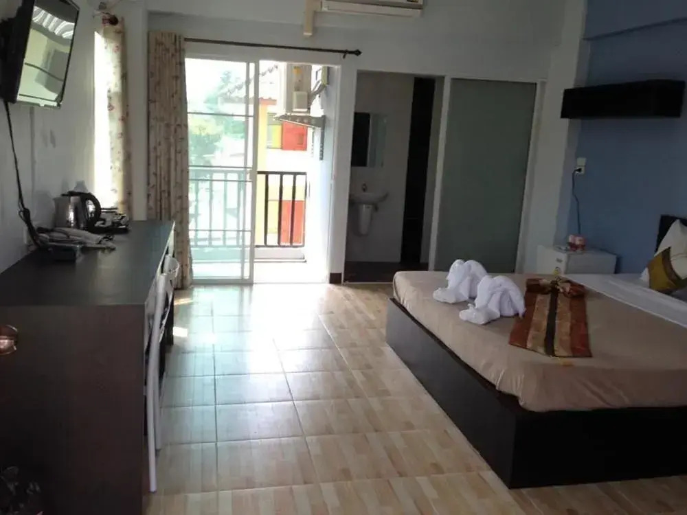 Golden Palace Inn