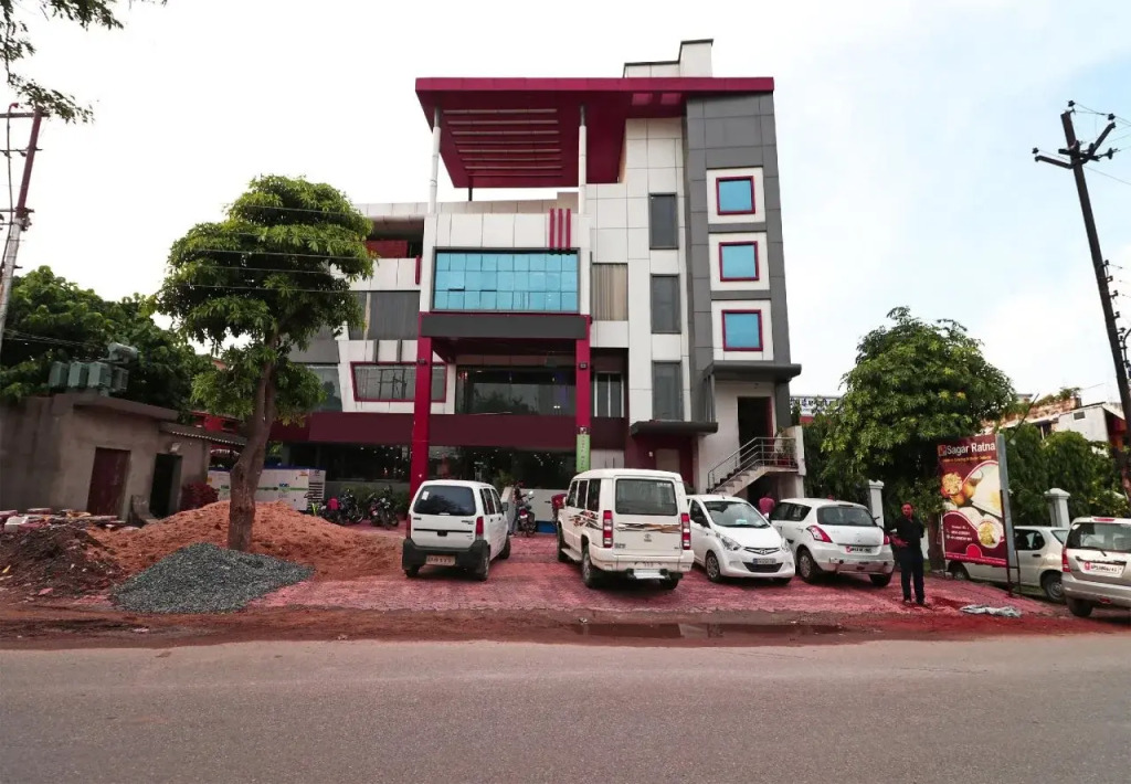 Hotel Sapphire Inn