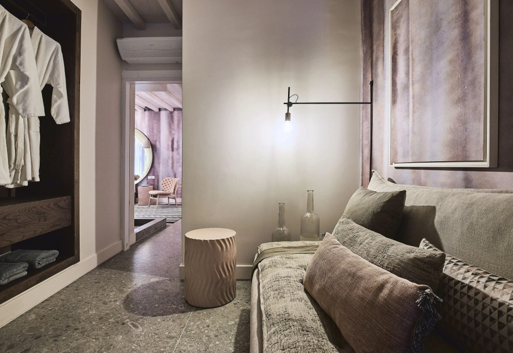 Amazon Mykonos Resort & Spa