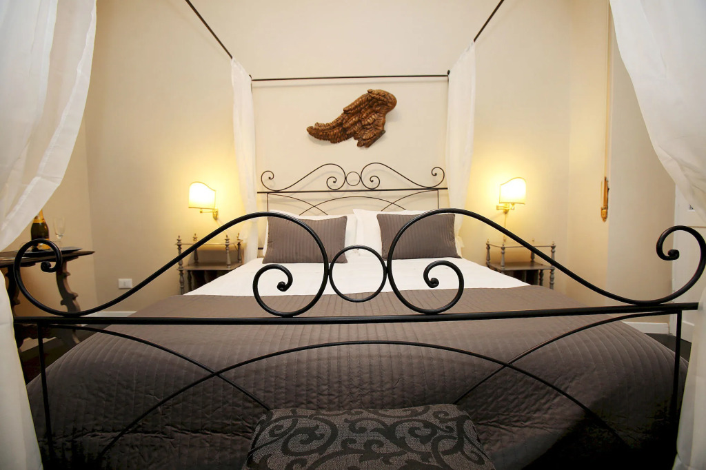 Amica Roma Guest House