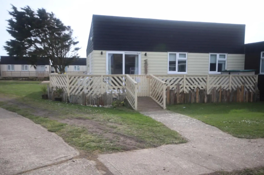 37A Medmerry Park 2 Bedroom Chalet