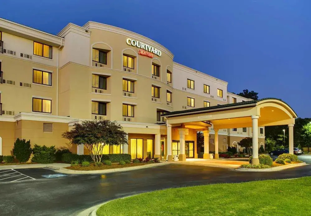 Courtyard High Point
