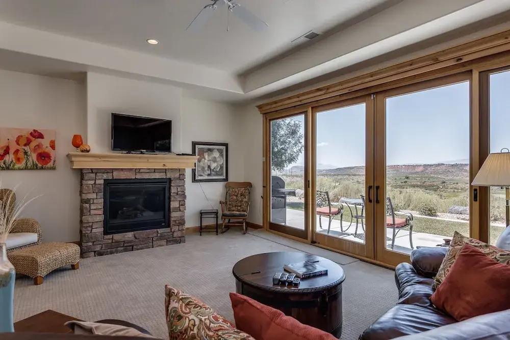 Canyon Villas at Coral Ridge