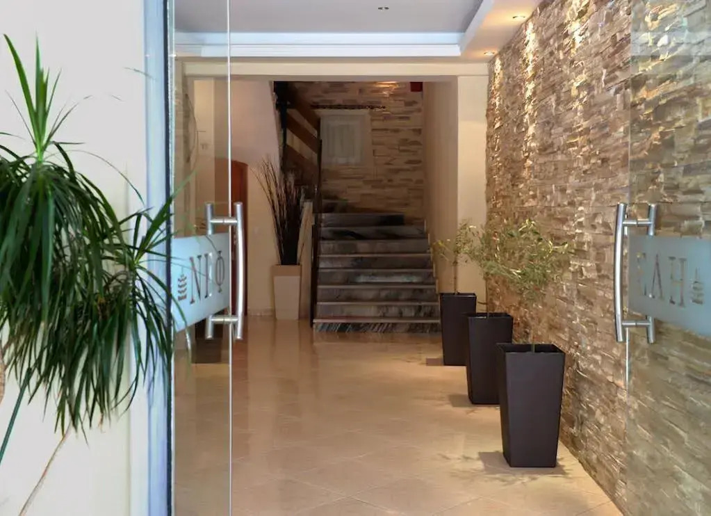 Nepheli Apartments and Studios