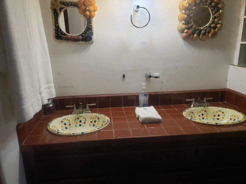 Casa Playa Baja