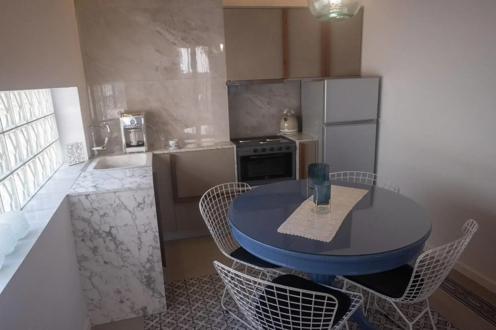 ATHENIAN YARD SUITES