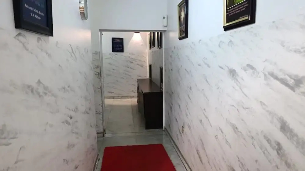 The Autograph Basics Hotel