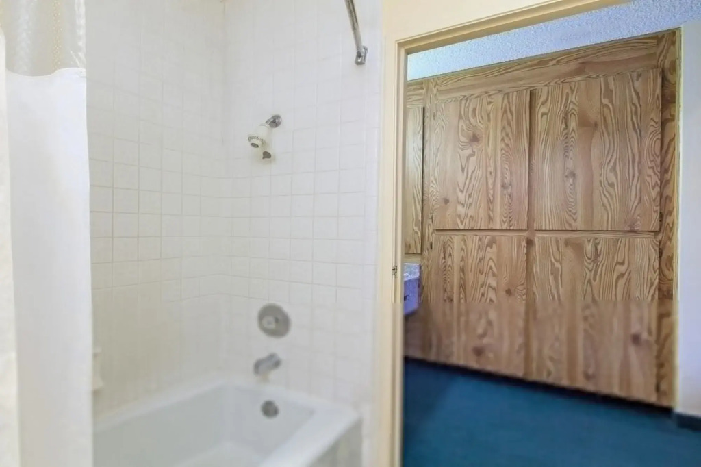 Americas Best Value Inn & Suites Bakersfield Central