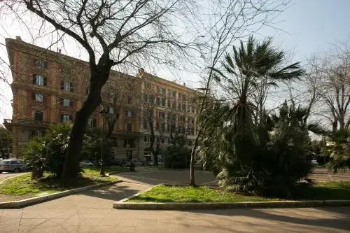 Cola Di Rienzo A E B