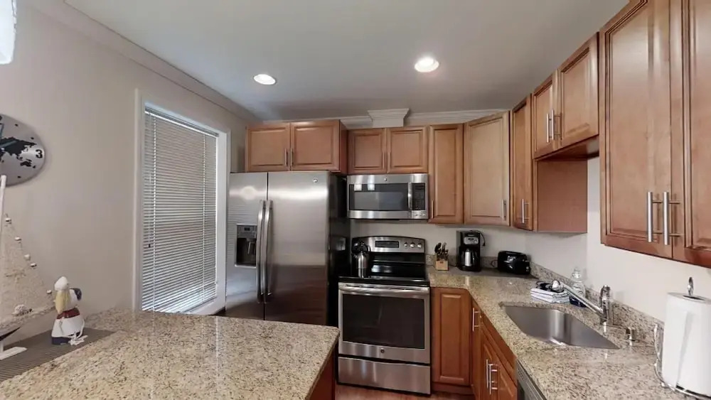 1 Bedroom - Walk to Historic Downtown Condo