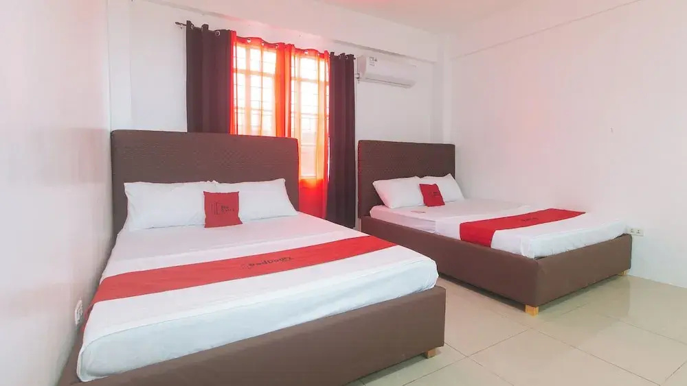 RedDoorz at Najar Residences near NAIA Terminal