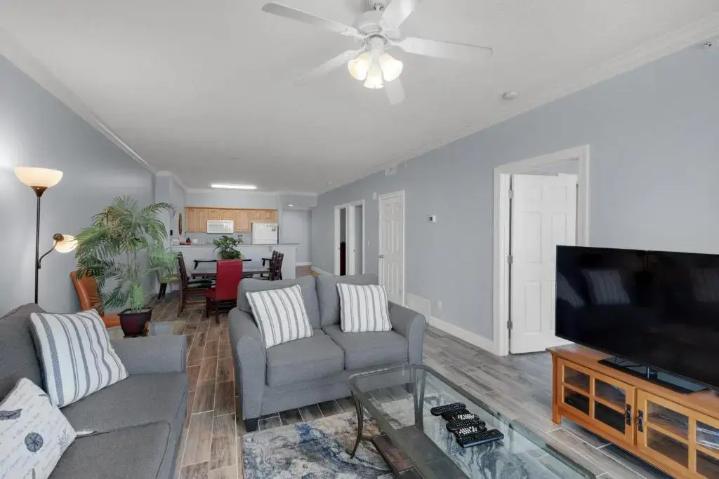 Ocean Reef 909! 4 BD 3 BA, Ocean View, And Amazing Location