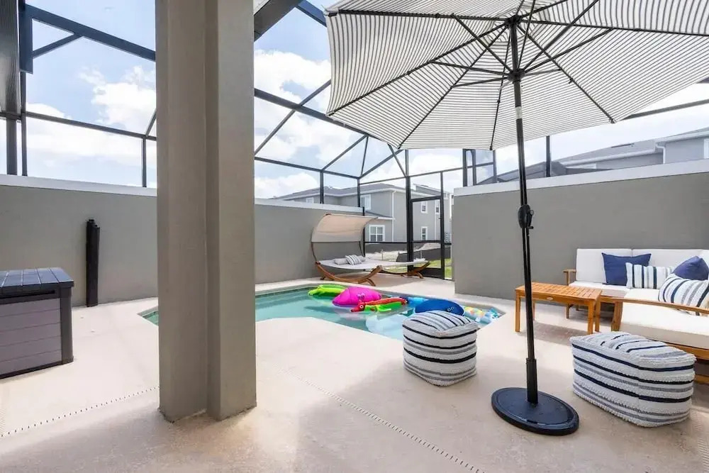 Luxurious Family-Friendly 5 Bd w/ Screened Pool & Close to Disney 2905