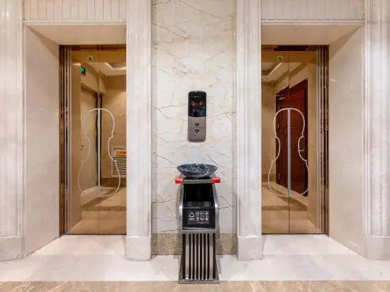 Vienna Hotel (Dongguan Machong Huayang Lake)