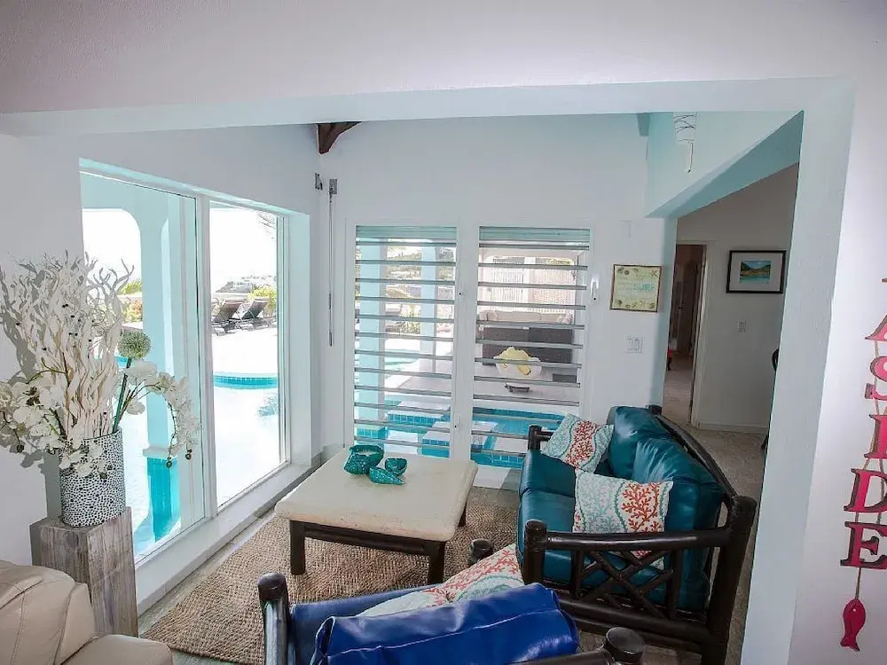 Beachfront Villa FantaSea