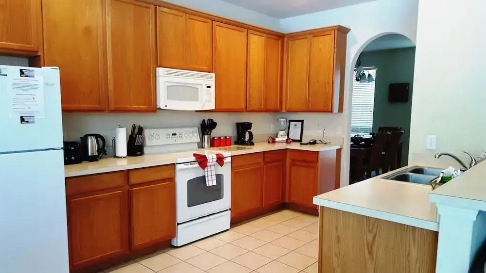 Spacious 6 Bedroom Villa