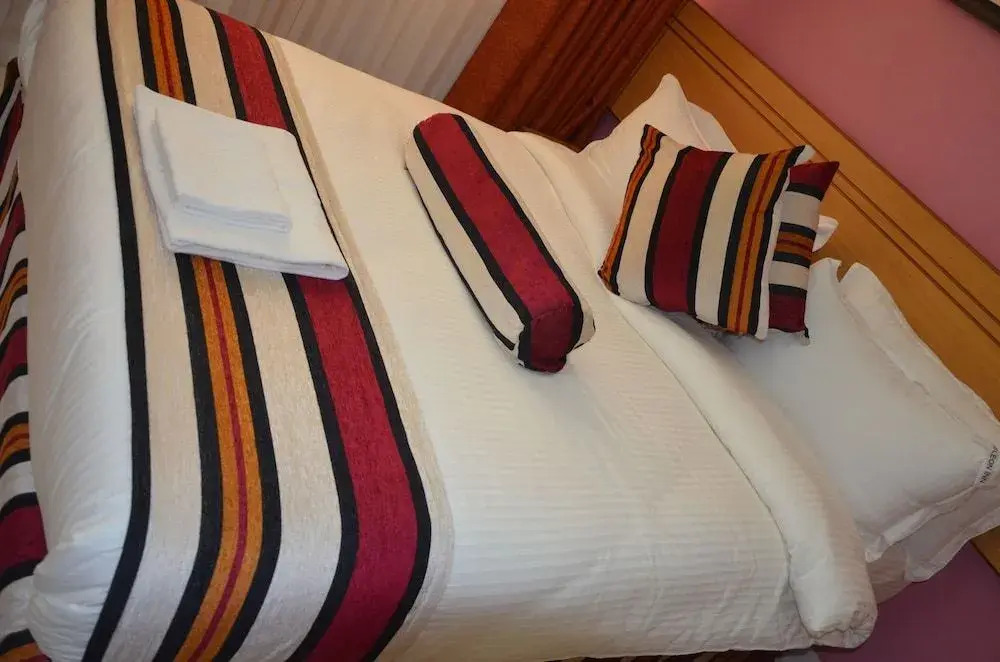 Eleon Inn Hotel