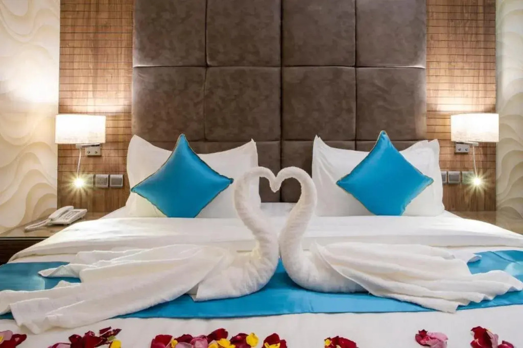 Platinum Hotel