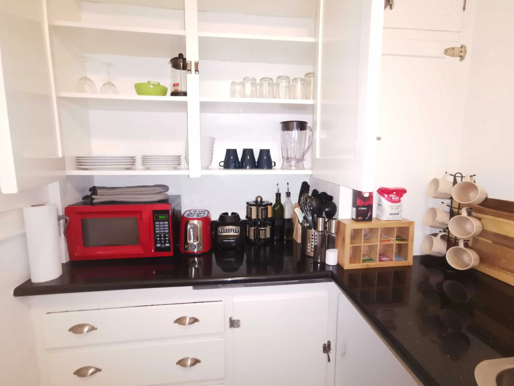 Authentic Brick Condo - Great Wifi & little extras included!