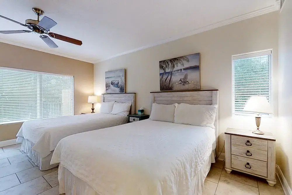 Home Near Beach With Free Wifi, Shared Pool, Central AC, Private W/D