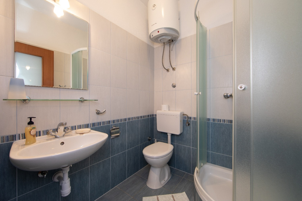 Apartment Ruzica - with sea view: A1 - plavi Igrane, Riviera Makarska