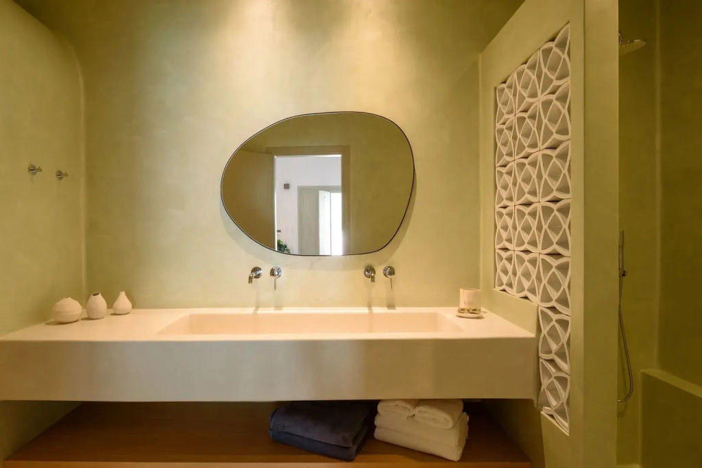 Este Luxury Suites
