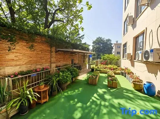 Tianyuan Hotel (Baitangxia Road Shop)