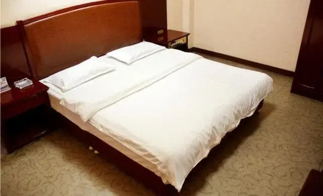 Jiaotong Inn