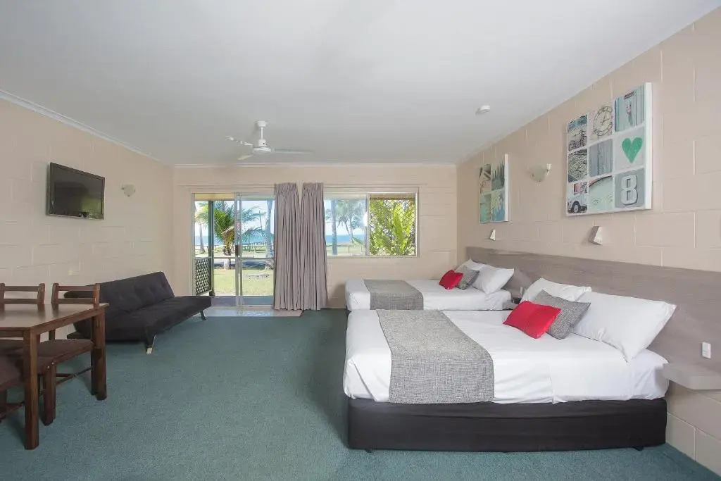 Sarina Beach Motel
