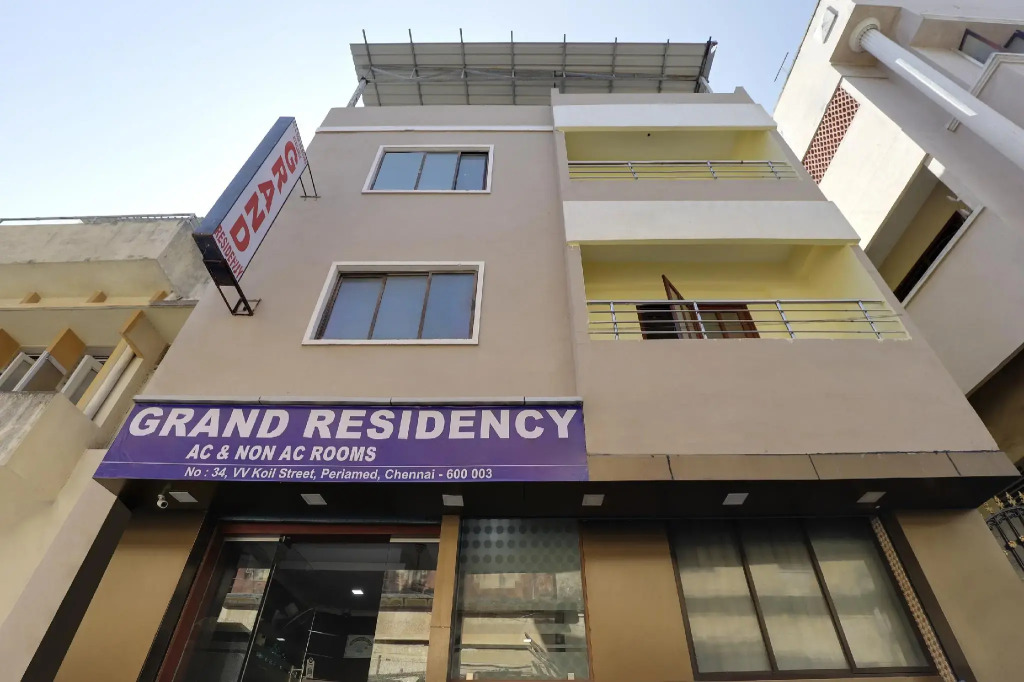SPOT ON 78619 Grand Residency