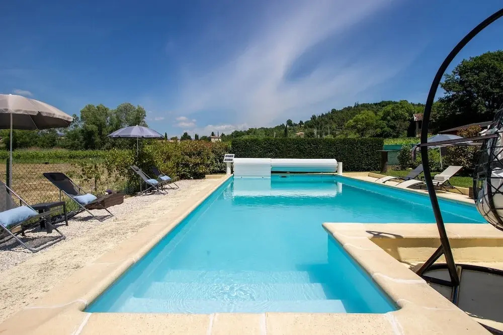 Holiday Home in Gargas Near Route des Ocres